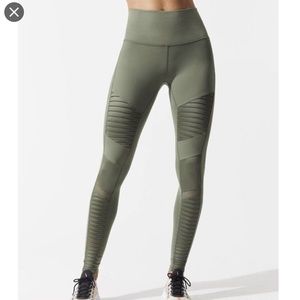 NWT Alo Yoga High-Waist Moto Legging XXS